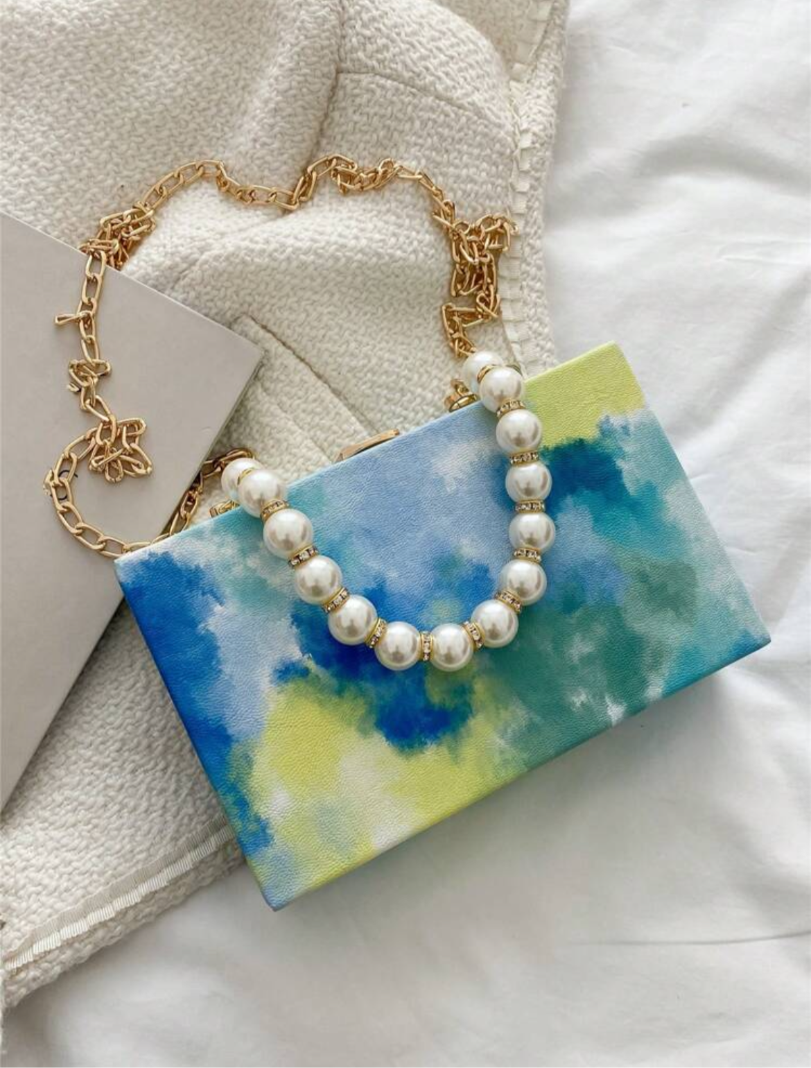 Water color clutch